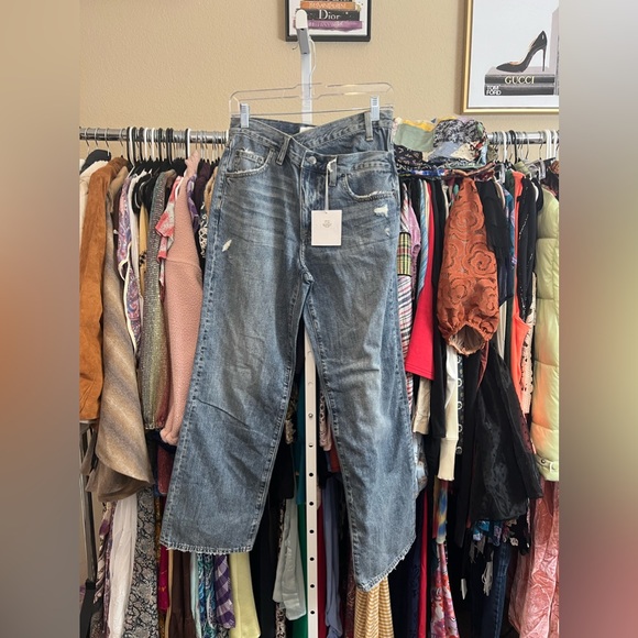 NWT Pistola Bobbie High Rise Asymmetric Straight Jeans in Nelson, Sz 26 - Picture 2 of 3